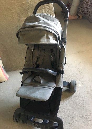 Gri Nuna Bebek Arabası ve traktör