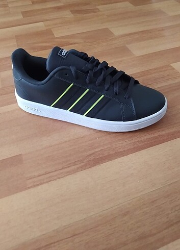 42.5 Orjinal Adidas Spor ayakkabı 