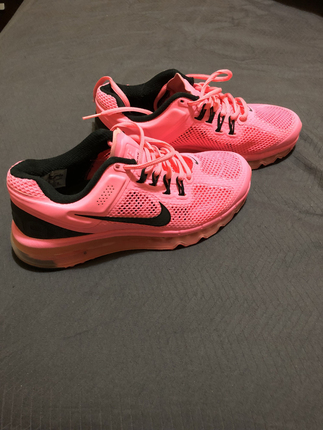 37 Beden Pembe airmax