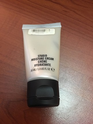 Mac studio moısture cream