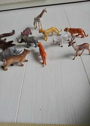 Mini hayvan figurleri