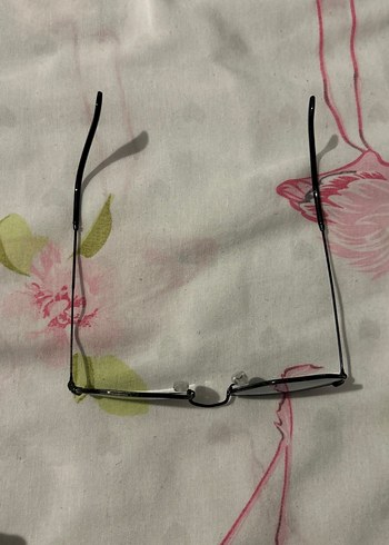 Şeffaf Siyah Minimalist Kadın Güneş Gözlüğü - Görsel 2