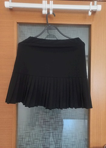 Kadın Siyah Pilili Mini Etek