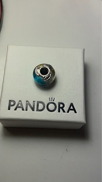 Beden pandora charm