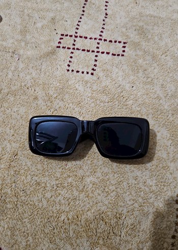 Siyah Şeffaf Erkek Güneş Gözlüğü - Görsel 4