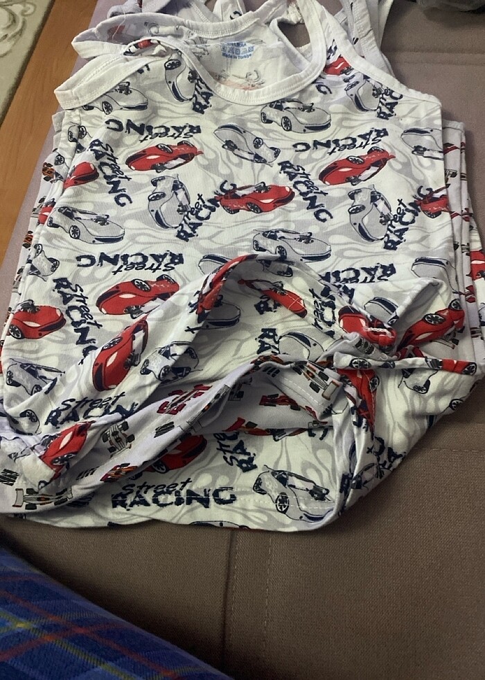 3 Lü erkek çocuk atlet - Görsel 4