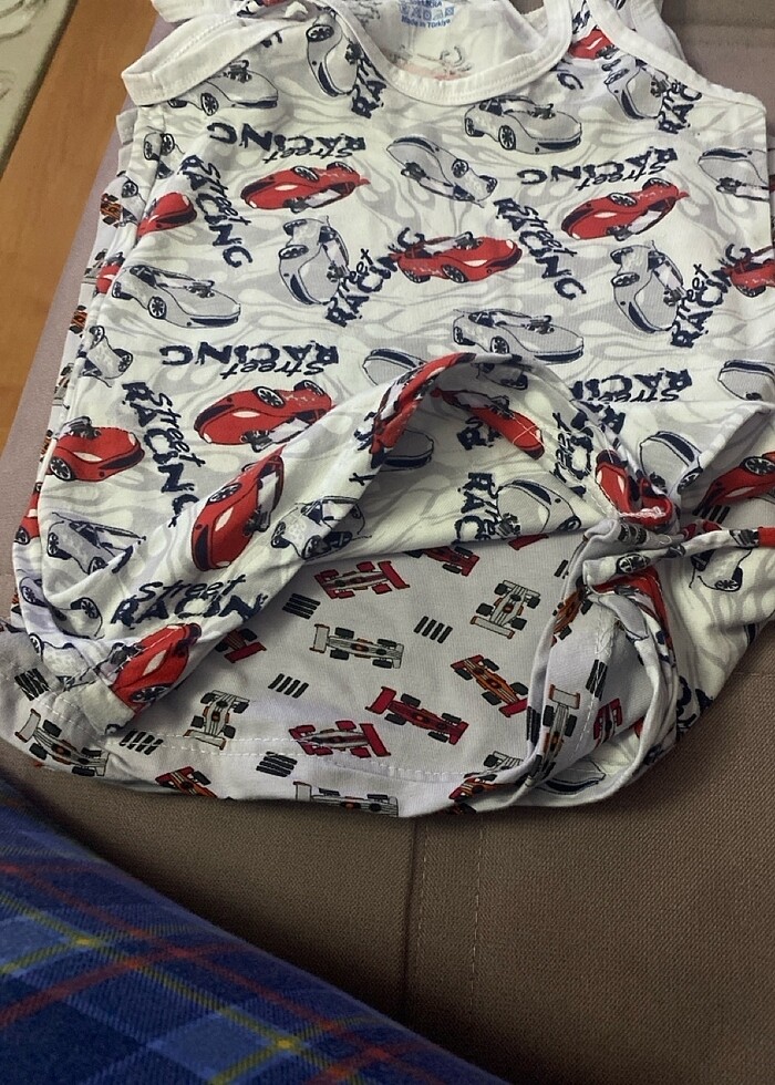 3 Lü erkek çocuk atlet - Görsel 3