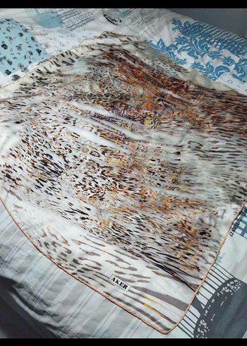 Detaylı Çok Renkli ipek Eşarp - Görsel 2