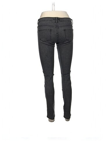 38 Beden Bershka Skinny %70 İndirimli.