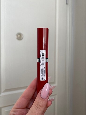  Beden kırmızı Renk Loreal Paris Likit Ruj