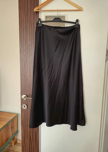 40 Beden Suud colletion siyah saten etek
