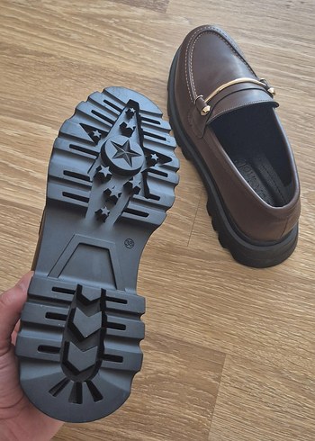 38 Beden Jorbinol Kahverengi Deri Tokalı Kadın Loafer