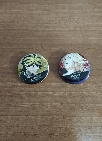 Tokyo Revengers Rozet