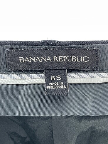 36 Beden siyah Renk Banana Republic Düz Kesim %70 İndirimli.
