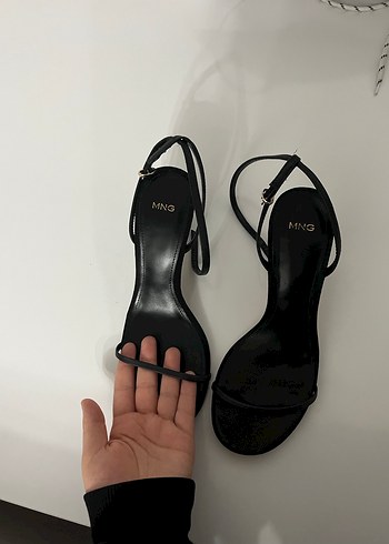 Mango MNG Siyah Minimalist Stiletto Topuklu