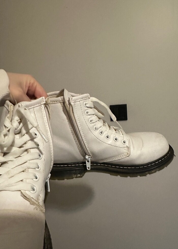 Polaris marka beyaz bot - Görsel 3