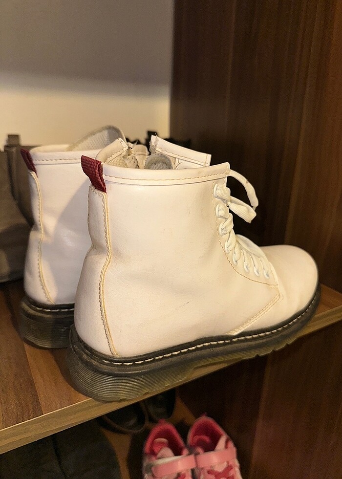 Polaris marka beyaz bot - Görsel 5