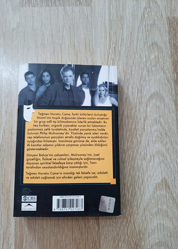 CSI: Miami - Tarikat Avcıları Polisiye Roman - Görsel 2