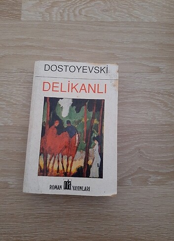 DELİKANLI DOSTOYEVSKİ