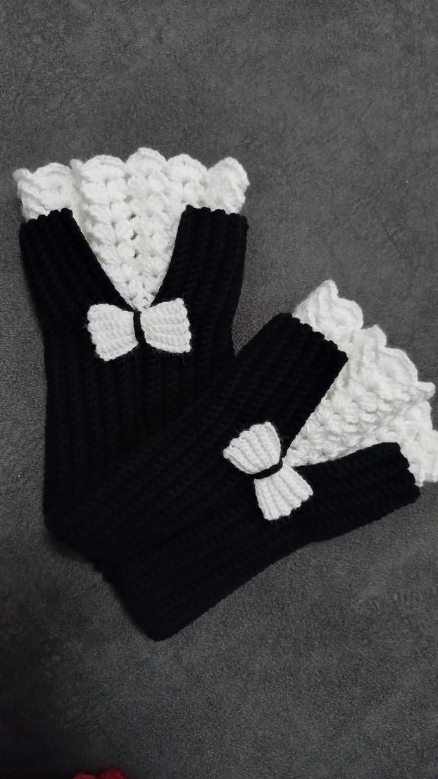 Vintage eldiven
Renkli Fiyonk Detaylı Örgü Kadın Eldiven - Görsel 4