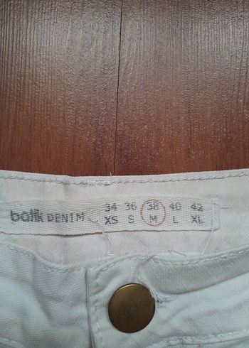 Bej Düğmeli Kadın Mini Şort - Görsel 7