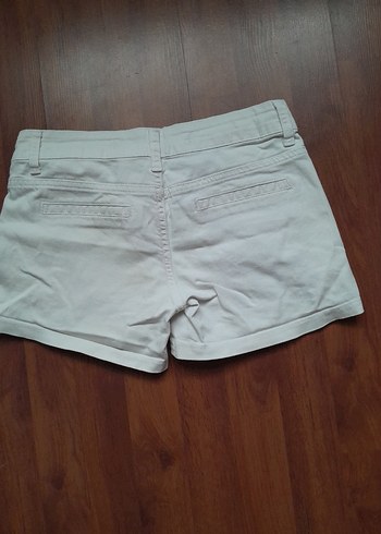 Bej Düğmeli Kadın Mini Şort - Görsel 5