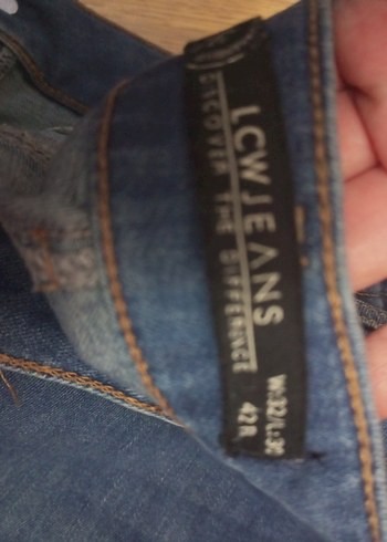 Mavi Düğmeli Kadın Denim Pantolon - Görsel 2