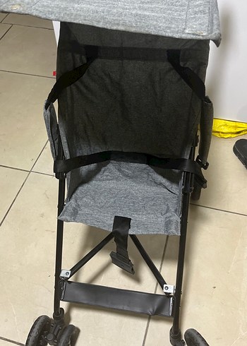 Gri Bebek Arabası