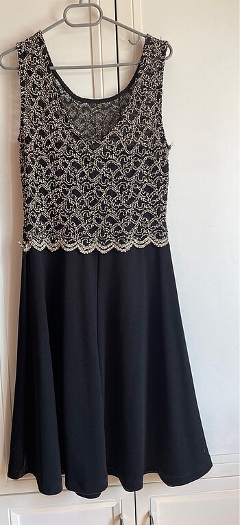 Siyah Elbise - Görsel 4