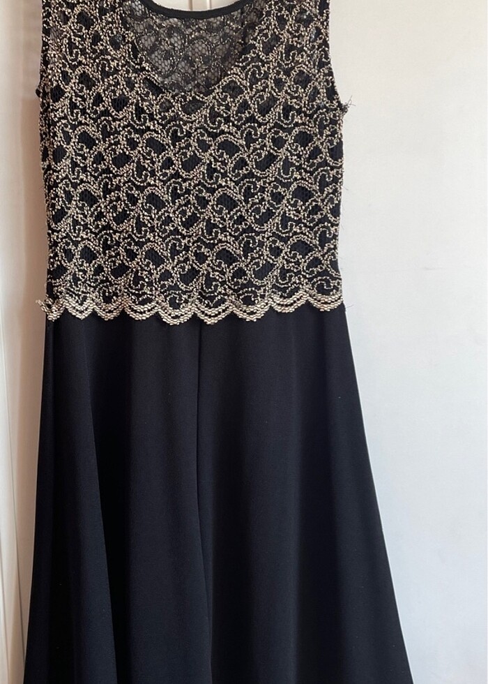 Siyah Elbise - Görsel 4