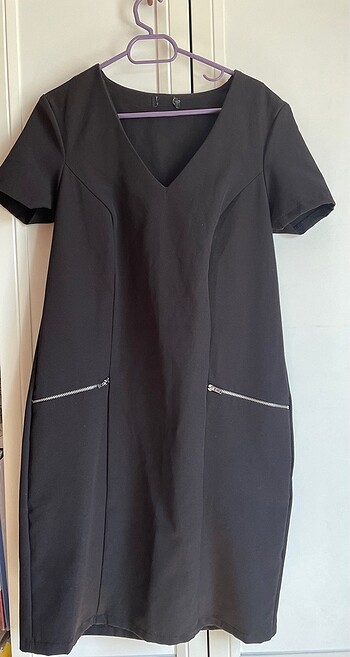 Siyah Elbise - Görsel 2