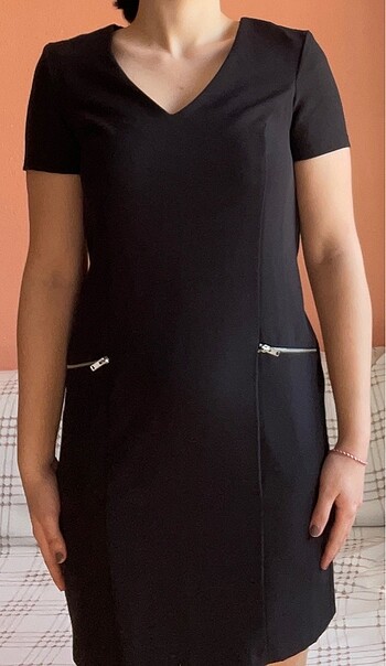 Siyah Elbise - Görsel 4