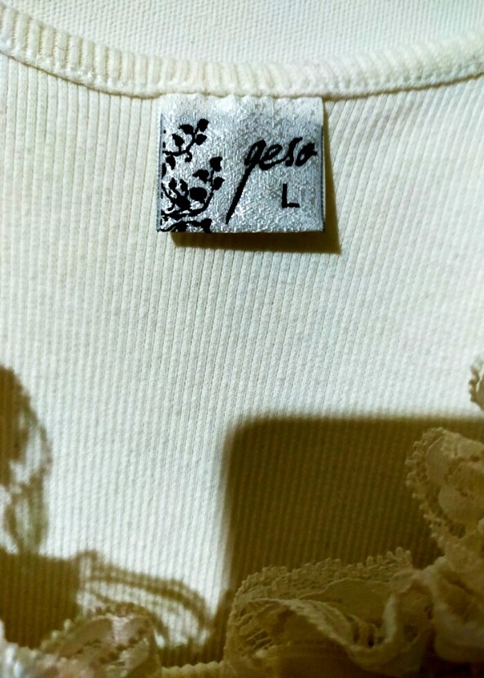 Krem rengi bluz - Görsel 2