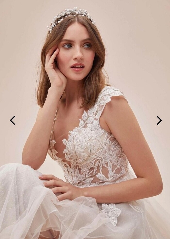 Oleg Cassini, Viola Chan, Gelinlik - Görsel 3