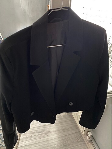 Crop blazer