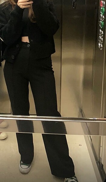 Pull and Bear Dikiş detaylı pantolon