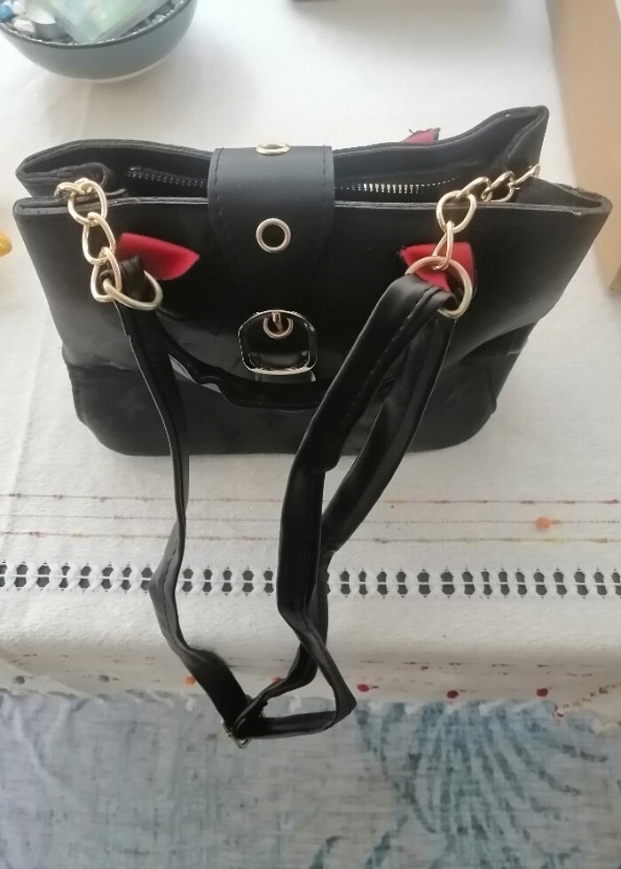 Siyah yarı parlak çanta  - Görsel 2