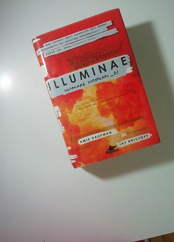  Pegasus Yayınları Illuminae 