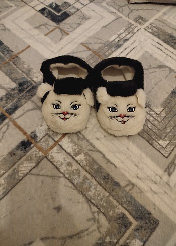 Kız Çocuk Gri Nakışlı Sıcak Ev Terliği - Görsel 2