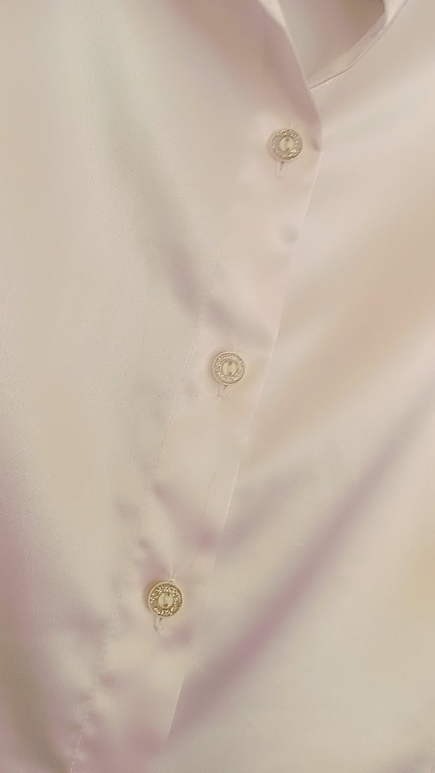 Düğmeli Beyaz Kadın Gömlek - Görsel 3