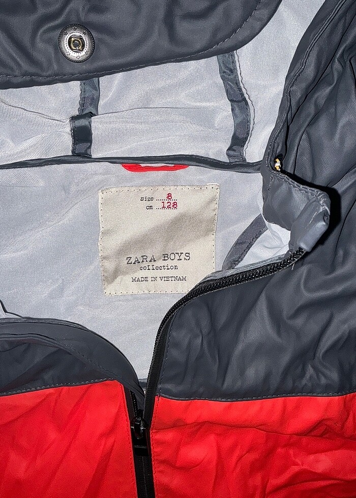 Zara 6-7 yaş yagmurluk - Görsel 2