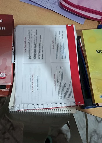 Kırmızı ve Gri Sınav Hazırlık Kitabı