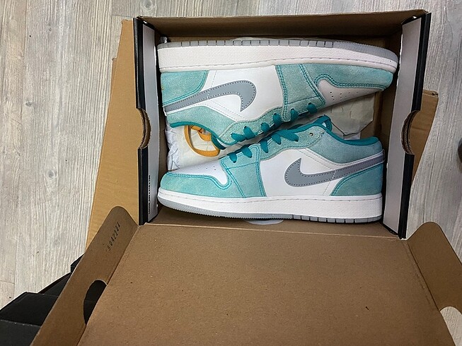 Nike JORDAN 1 LOW (gs) zümrüt ORJİNAL