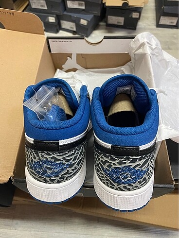 39 Beden JORDAN 1 LOW (gs) ORJİNAL