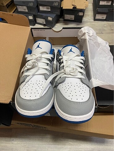 39 Beden çeşitli Renk JORDAN 1 LOW (gs) ORJİNAL
