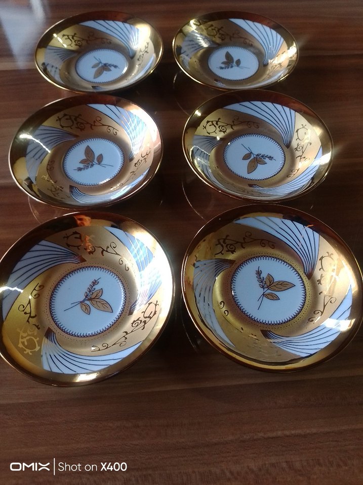 Altın Renkli Parlak Porselen Çay Tabağı Seti sıfır - Görsel 5