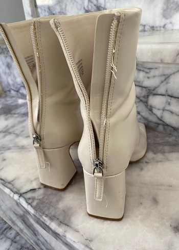 38 Beden beyaz Renk Mango Beyaz Deri Stiletto Topuklu Kadın Çizme