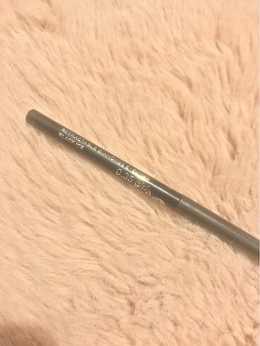  Beden avon glimmerstick eyeliner blackest black