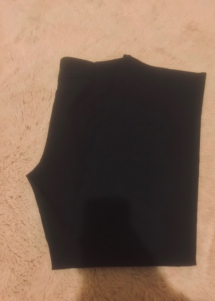 Mango siyah boru paça kumaş pantolon? - Görsel 2