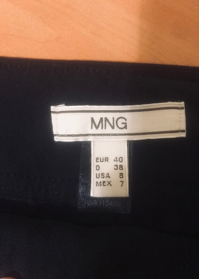 Mango siyah boru paça kumaş pantolon? - Görsel 4